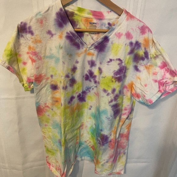 GILDAN Tie Dye Tee Shirt Unisex Large Vibrant Colors (104) - Picture 1 of 1
